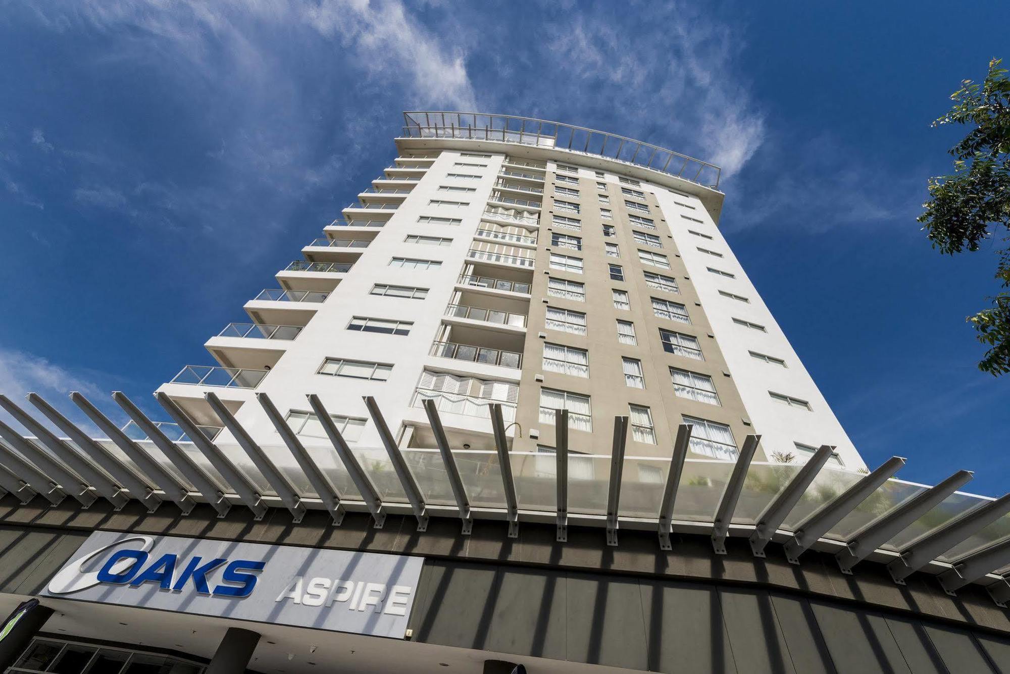 Oaks Ipswich Aspire Suites Esterno foto