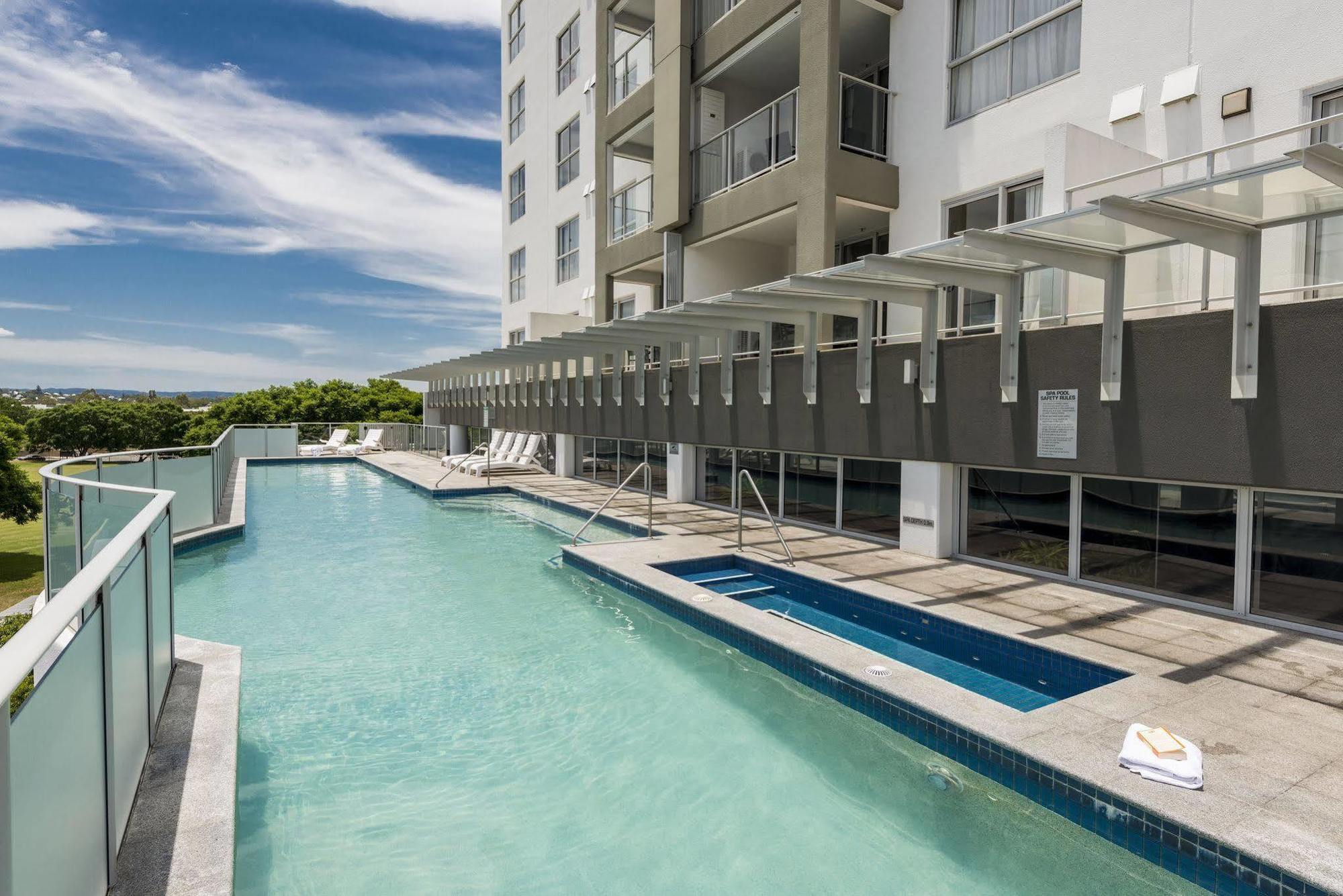 Oaks Ipswich Aspire Suites Esterno foto
